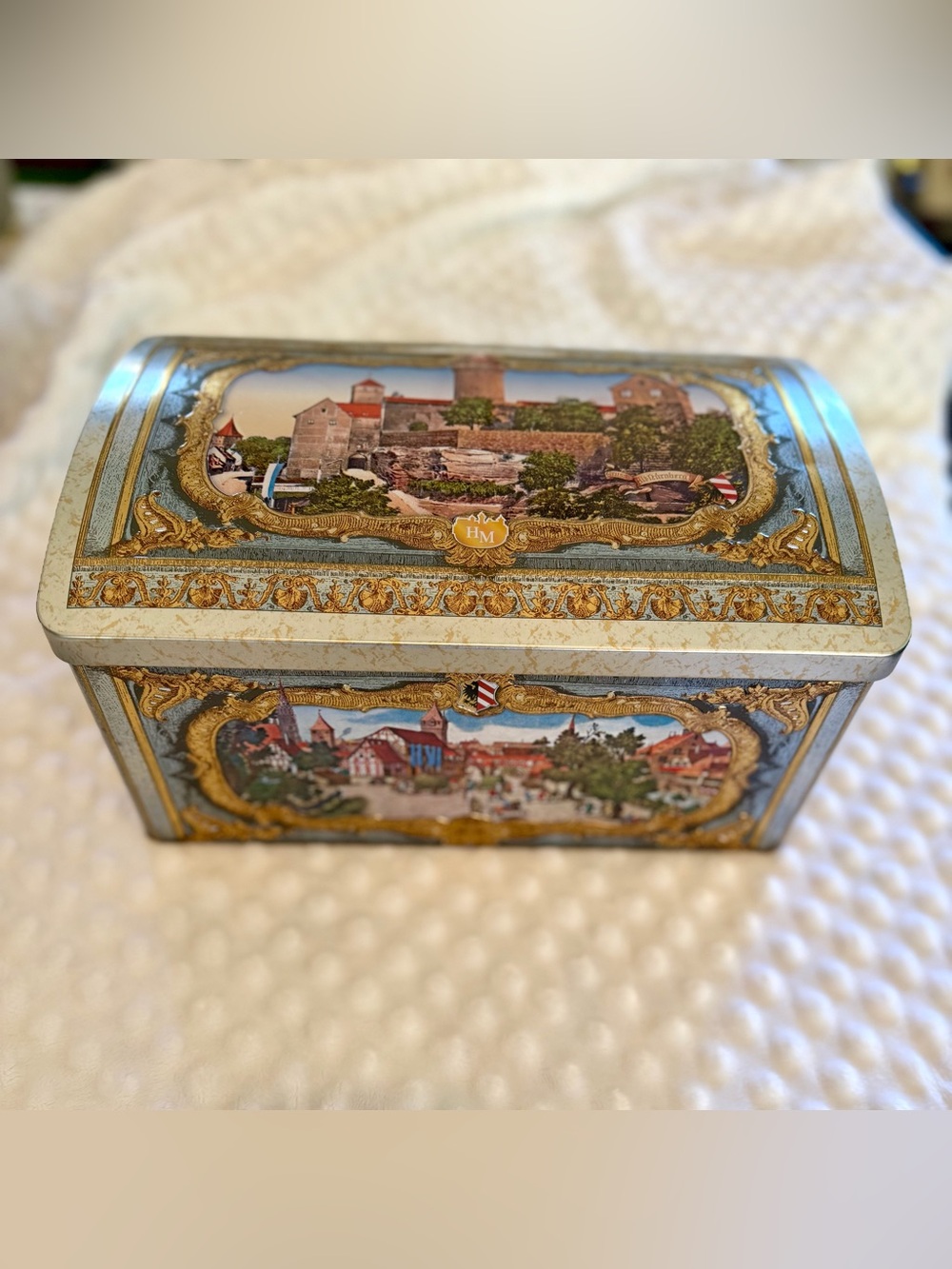 Vintage Germany Treasure Chest Tin Lebkuchen Schmidt Nuremberg Germany